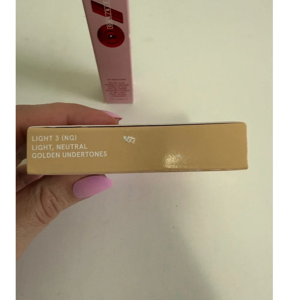 One/Size Turn Up The Base‎ Foundation Powder Lip Snatcher Lip Cream Gloss Bundle